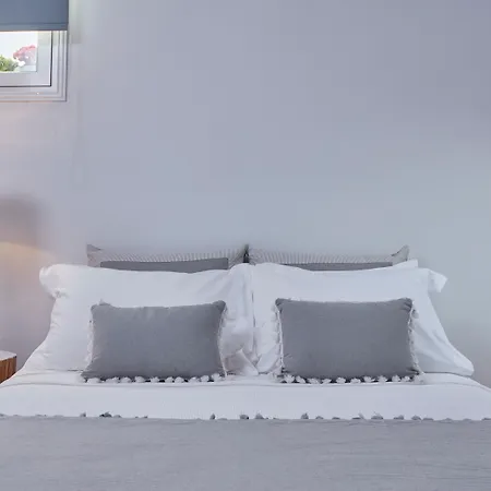 أجنحة وفيلات فاخرة رقم 5 في ميكونوس فندق 4*