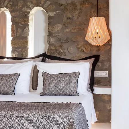 أجنحة وفيلات فاخرة رقم 5 في ميكونوس 4*