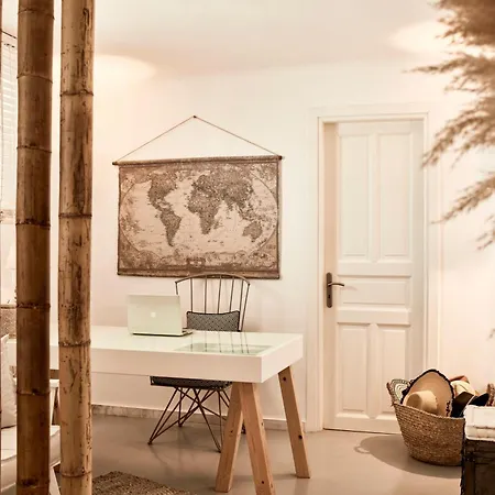 أجنحة وفيلات فاخرة رقم 5 في ميكونوس