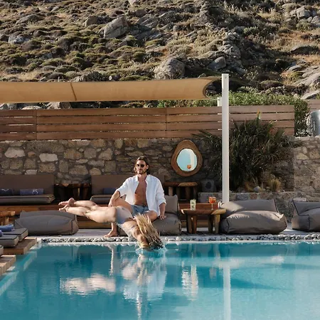 أجنحة وفيلات فاخرة رقم 5 في ميكونوس فندق